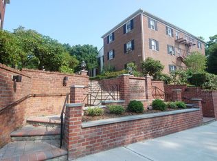 1825 Palmer Ave APT 1B, Larchmont, NY