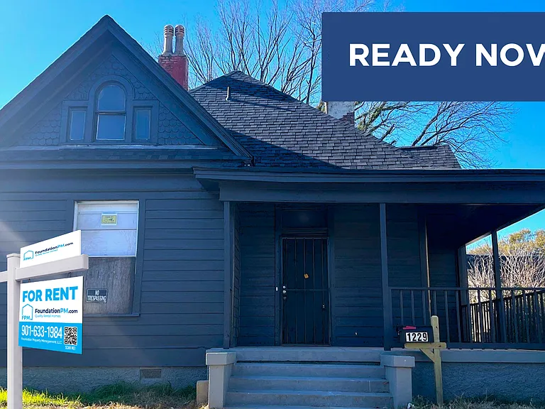 1229 Neptune St — Photo 1