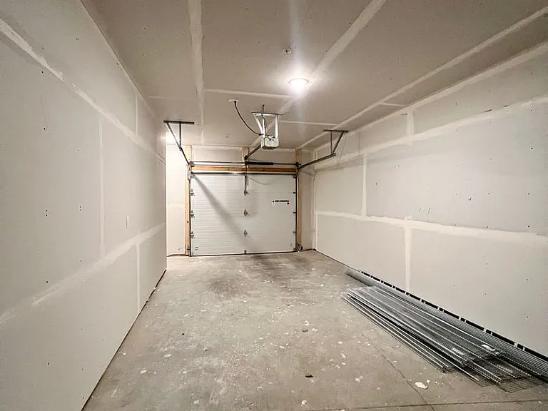 749 Meridian Dr — Photo 27