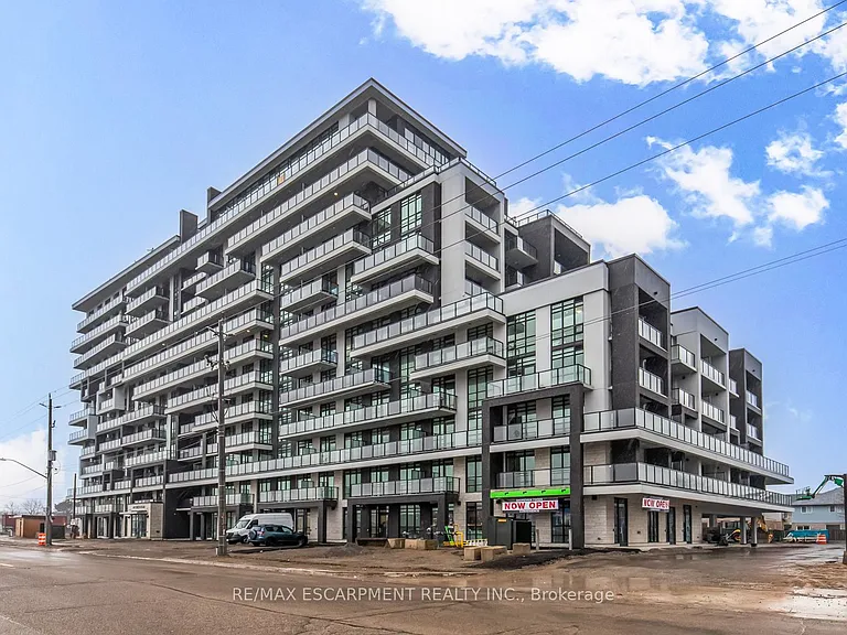 461 Green Rd #220 — Photo 1