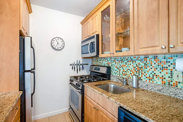 Rented by Compass | media 11