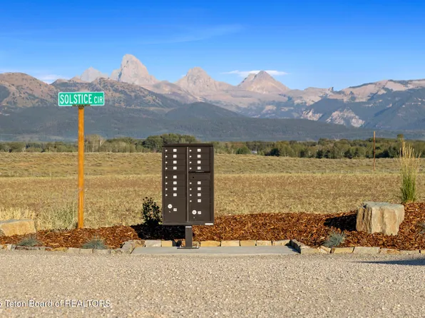 14 Solstice Cir, Tetonia, ID 83452