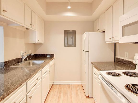 4th image of 8205 Whispering Oaks Way APT 304