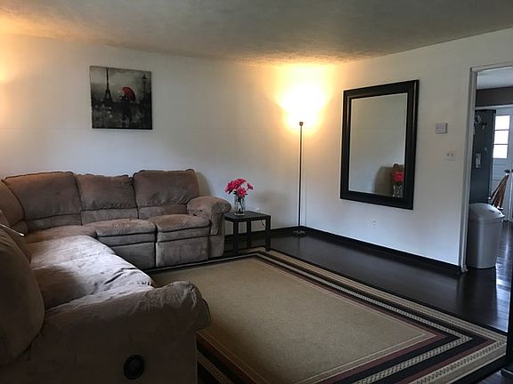 3rd image of 433 Bonnie Brae Ave