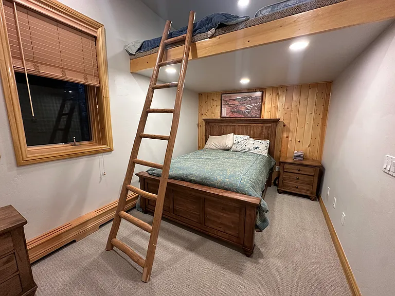 1448 Vail Valley Dr #B — Photo 8