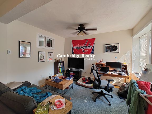 3rd image of 1054 Cambridge St #2T