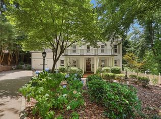 5829 Kimberly Beth Pl, Sugar Hill, GA 30518