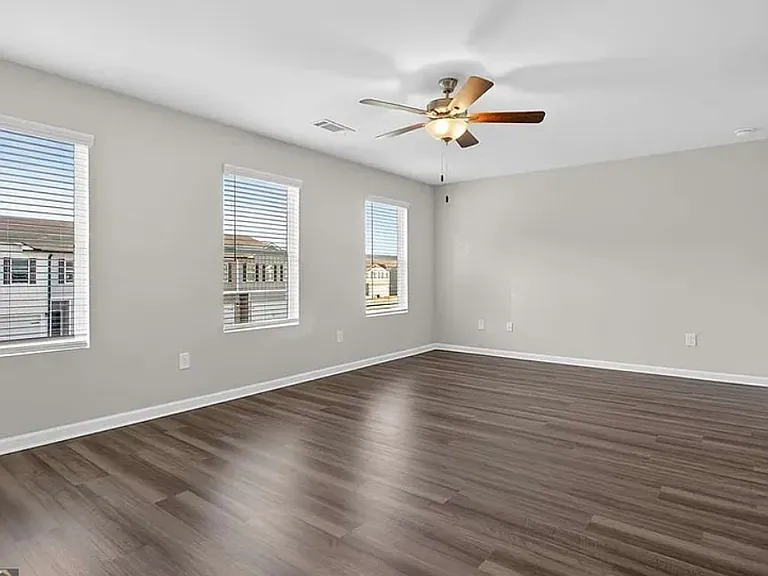 101 Brexley Dr — Photo 10