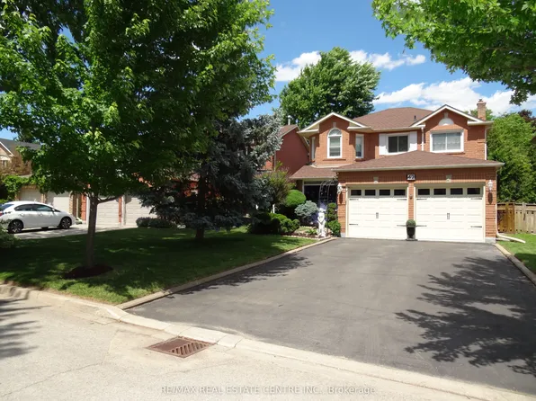 42 Davis Cres, Halton Hills, ON L7G 5P5