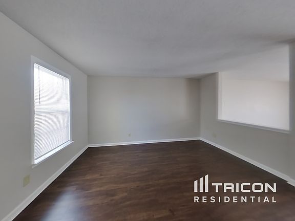 2nd image of 7657 Charlotte Dr