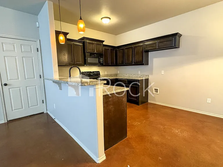1837 Post Oak Rd — Photo 3