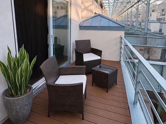 balcony
