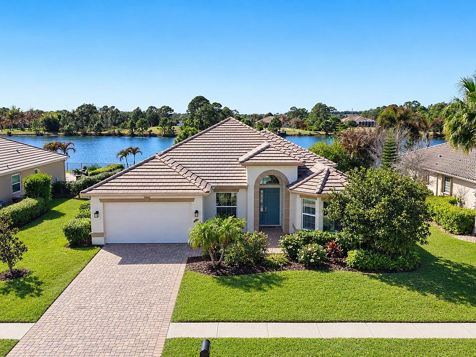 1st image of 7621 Fieldstone Ranch Square