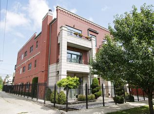 516 E 42nd St APT 2E, Chicago, IL 60653