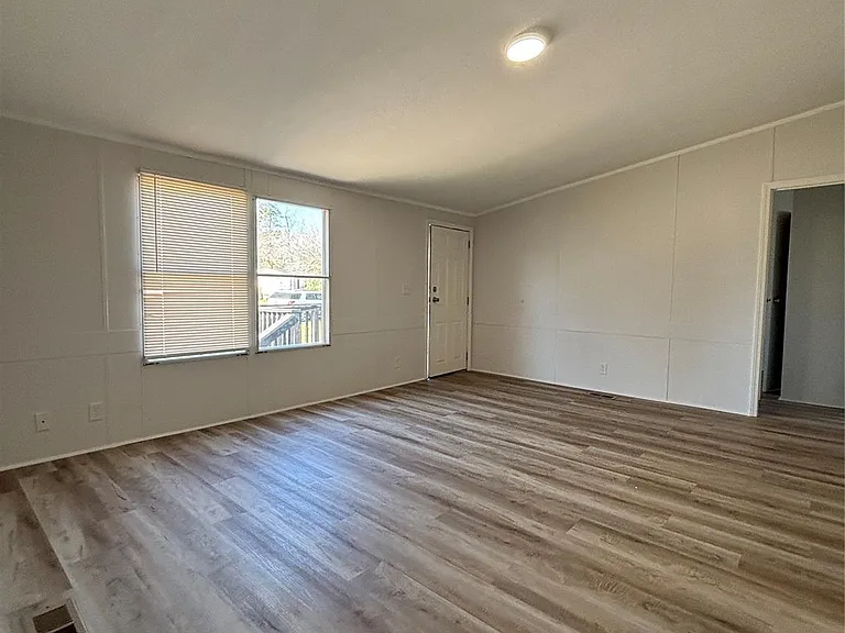 16509 Brittany Way — Photo 2