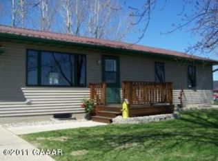 694 Highview Ave, Evansville, MN 56326