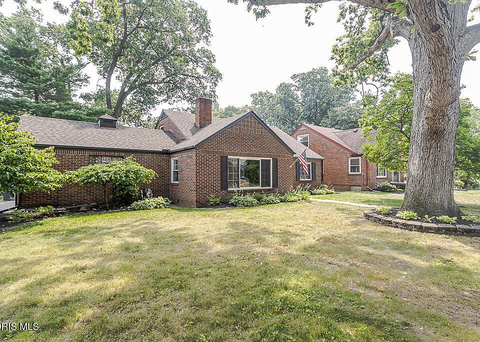 1st image of 4444 Woodmont Rd