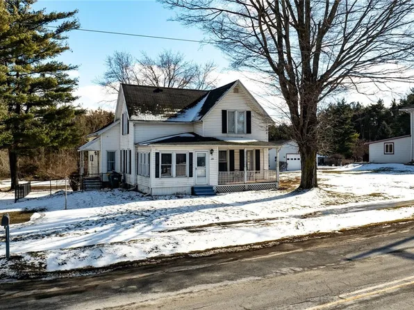 126 S Main St, Castile, NY 14427