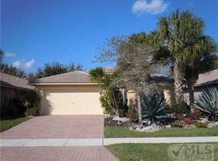 8250 Duomo Cir, Boynton Beach, FL 33472