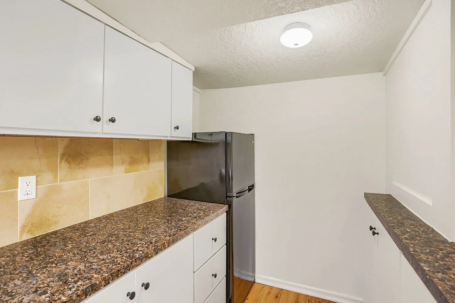 Studio, 1.0 bath, 500 sqft, $1,599 — Photo 4