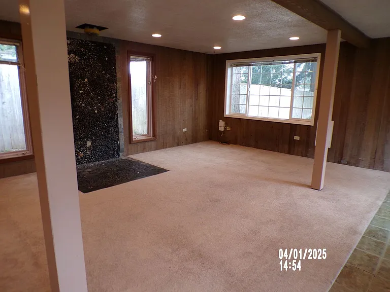 2951 NW Hayes Ave — Photo 3