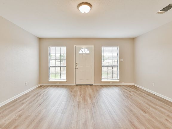 3rd image of 1616 Cayman Cir