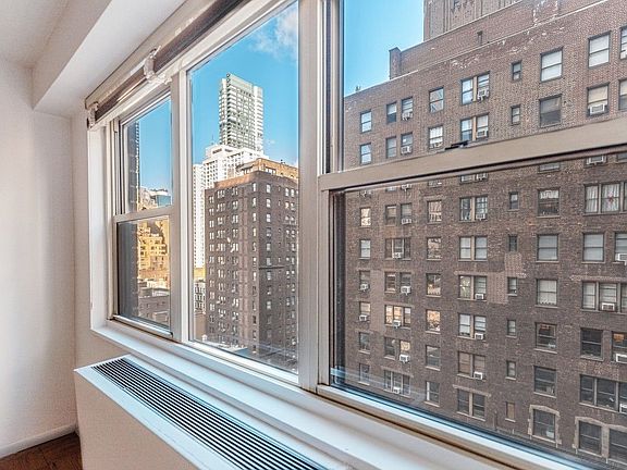 4th image of 400 E 54th St APT 10D