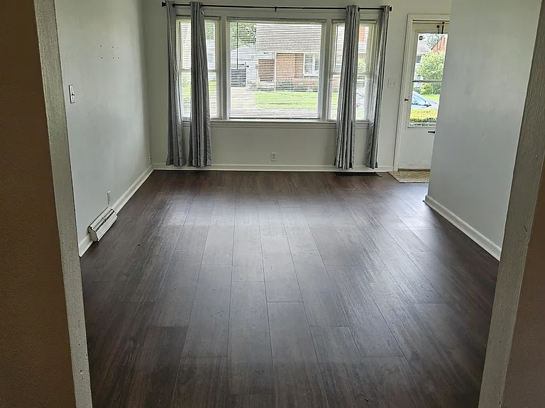 509 Wayne Dr — Photo 3