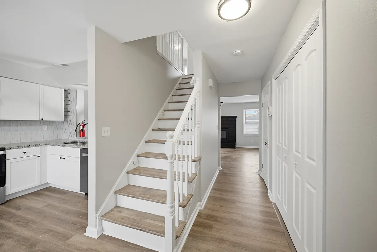 Building Photo - 2404 Meadows Lndg
