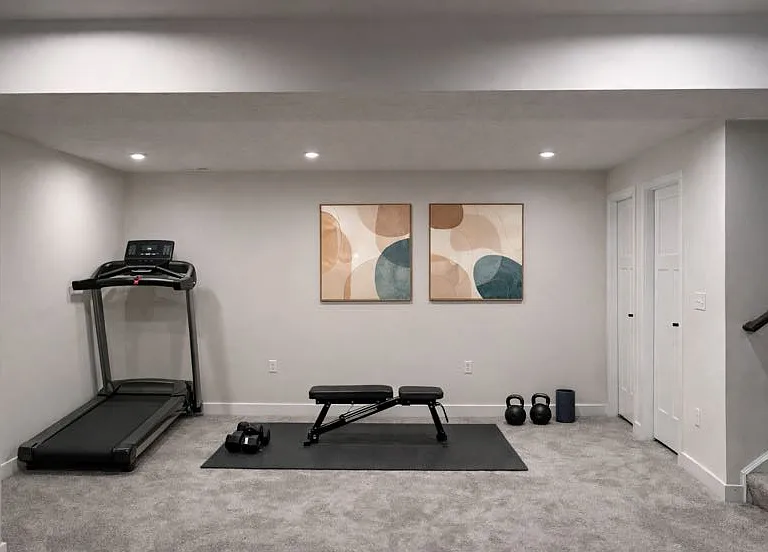 Basement:
Full, Finished, Carpeted