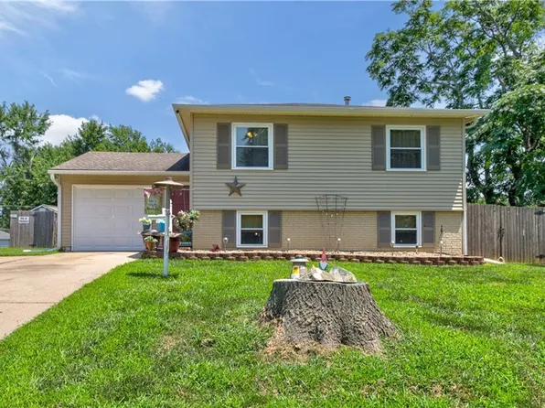 749 N Aztec Dr, Independence, MO 64056