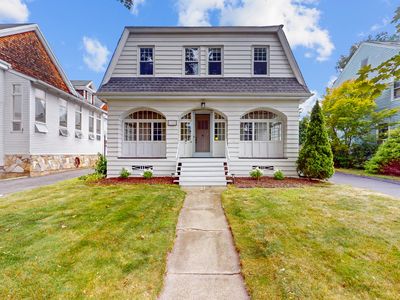 110 Quaker Lane South, West Hartford, CT, 06119
