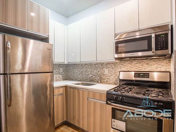 2nd image of 291A Monroe St APT 3f