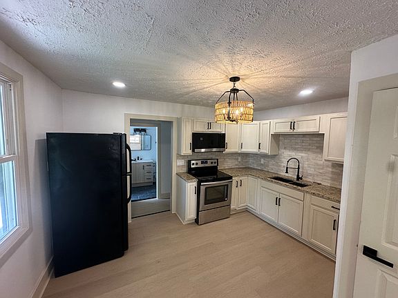 3rd image of 4516 Eichelberger Ave