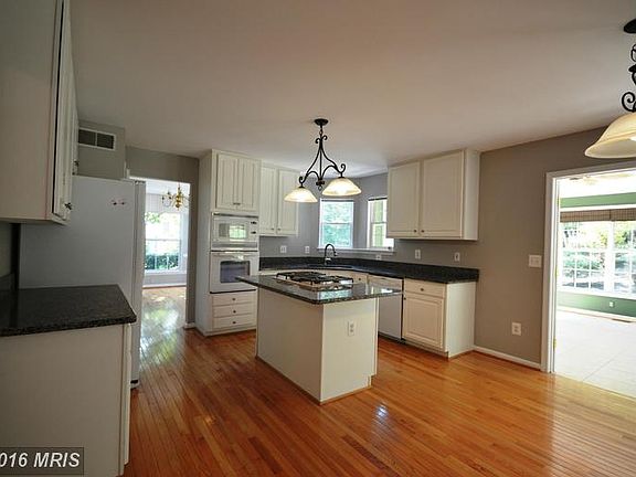 5th image of 42988 Vestry Ct