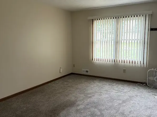 602 Trease Rd, Wadsworth, OH 44281