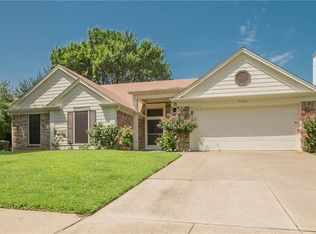 4332 Kenwood Dr, Grapevine, TX 76051