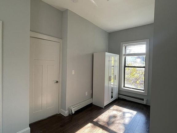 4th image of 60 Hudson St #303
