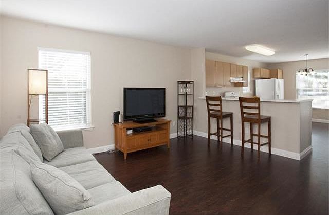 1st image of 2063 E San Antonio St
