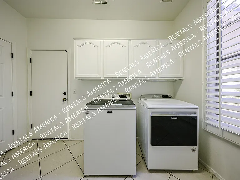 30984 N Obsidian Dr — Photo 40