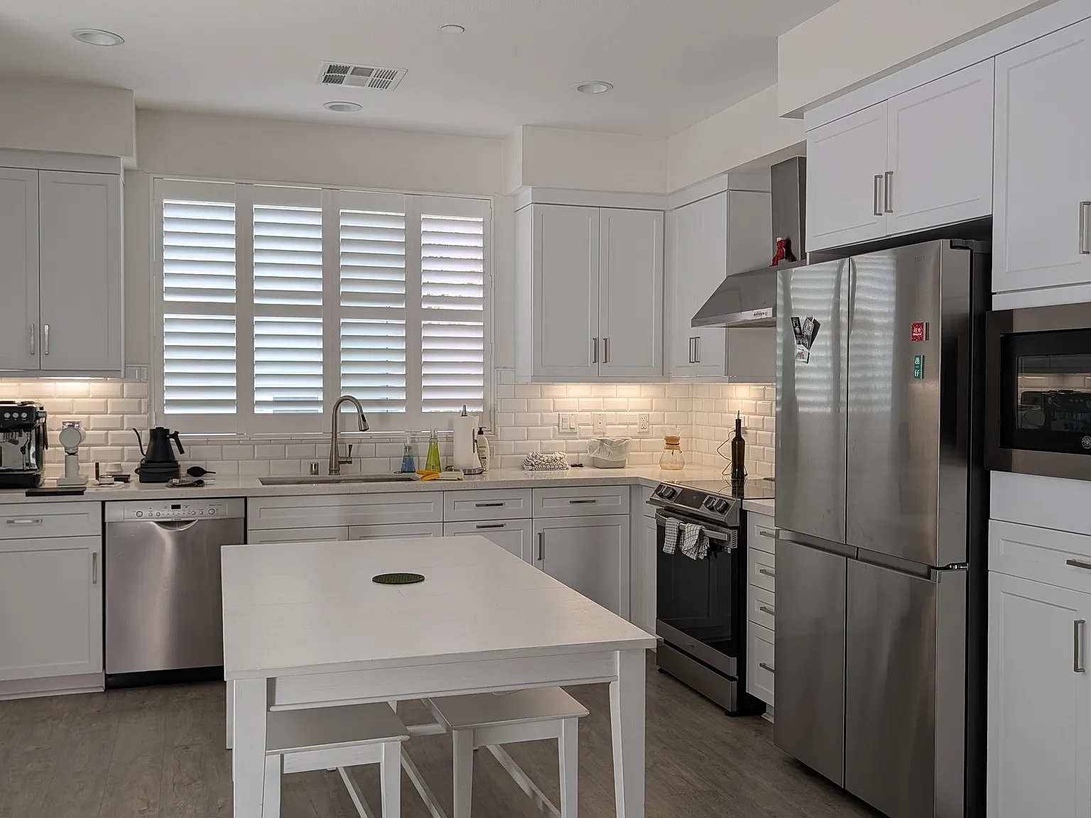 3 bed, 2.5 bath, 1570 sqft, $1,400 — Photo 4