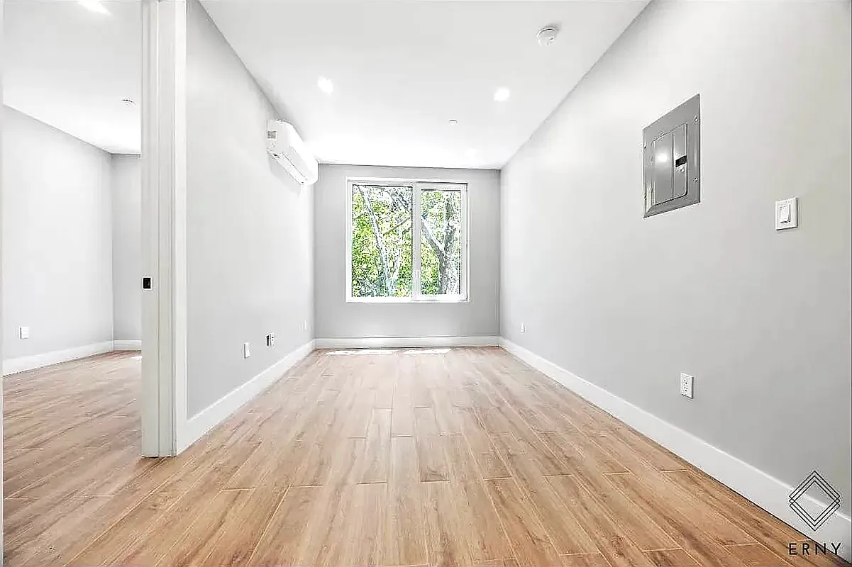 809 Midwood Street — Photo 2