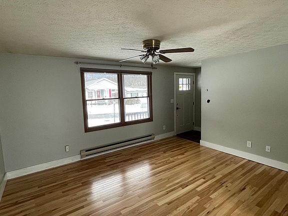 3rd image of 34 Morning View Dr