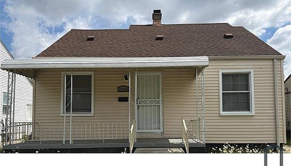 1st image of 7424 Grandville Ave