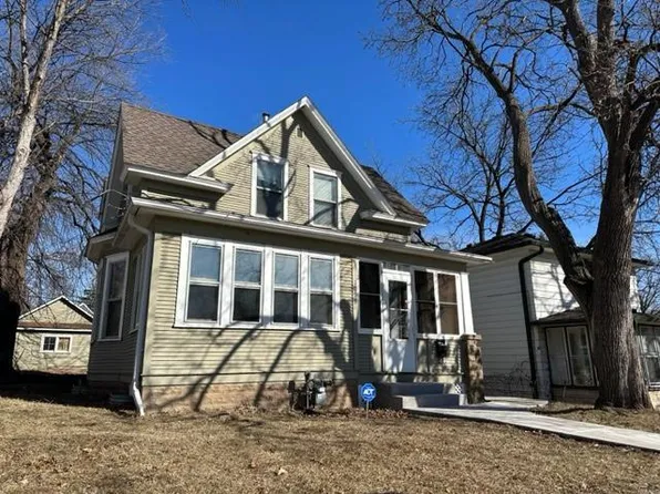 1093 Sims Ave, Saint Paul, MN 55106