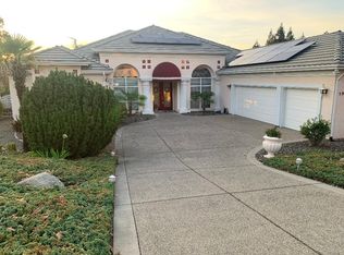 596 La Contenta Dr, Valley Springs, CA 95252