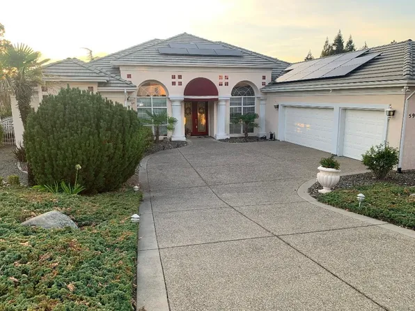 596 La Contenta Dr, Valley Springs, CA 95252