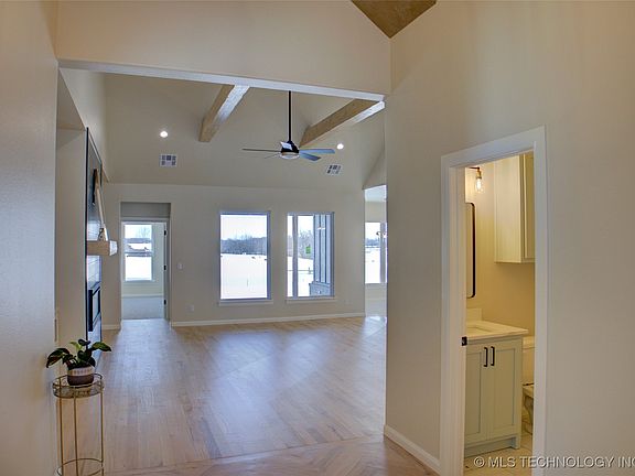4th image of 6804 S 337th East Ave