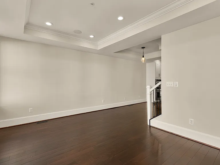 1609 Levis St NE — Photo 16