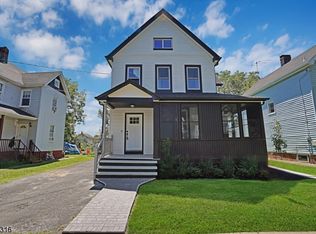 66 3rd St, Somerville, NJ 08876